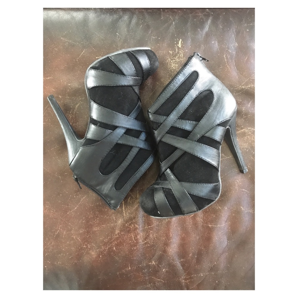 Dollhouse Vivianne Boots